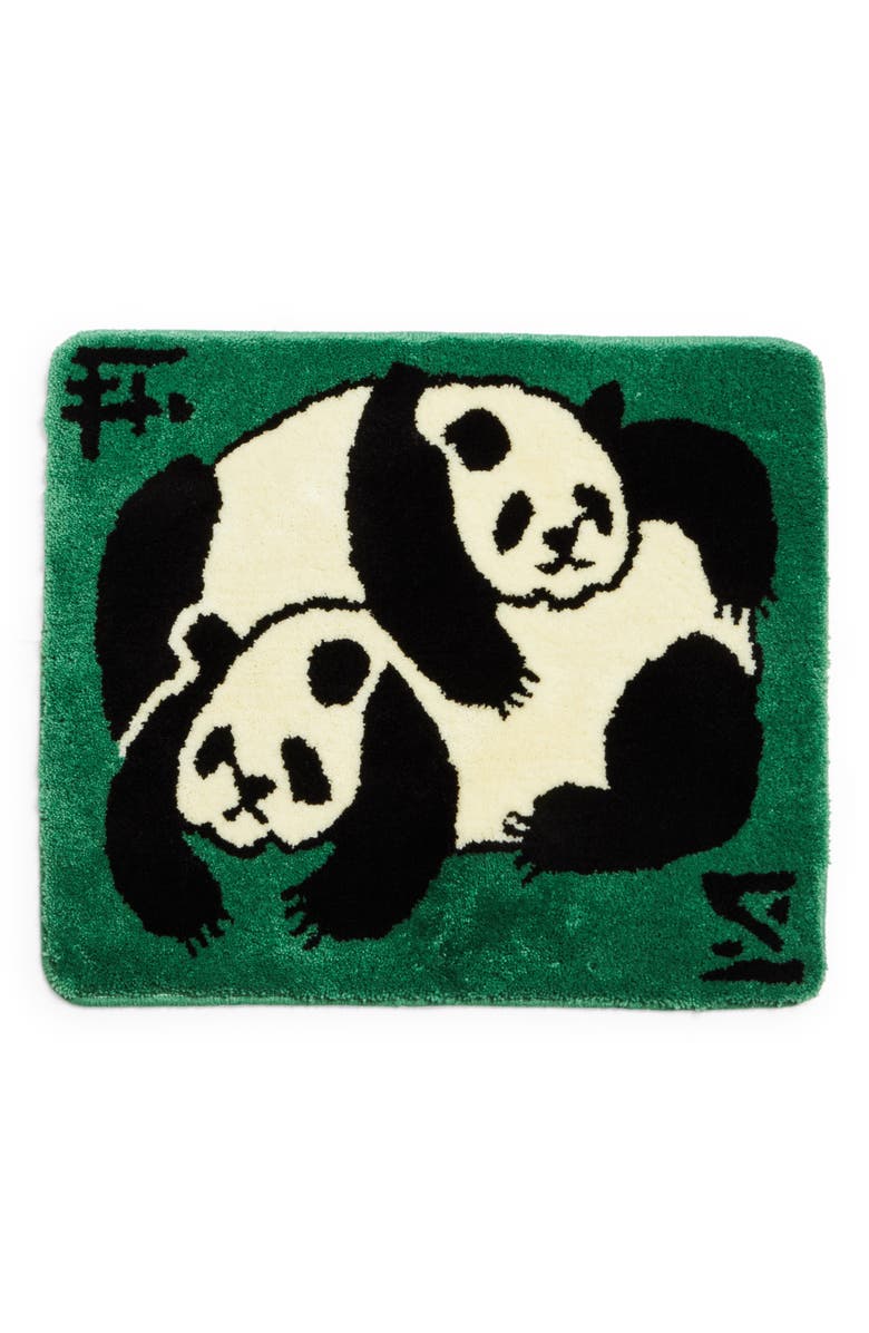 Detail Panda Skin Rug Nomer 17