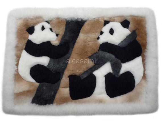 Detail Panda Skin Rug Nomer 34