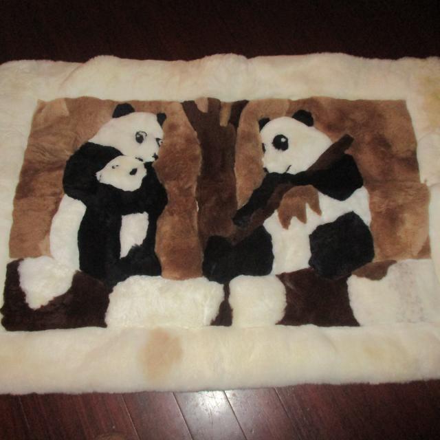 Detail Panda Skin Rug Nomer 48