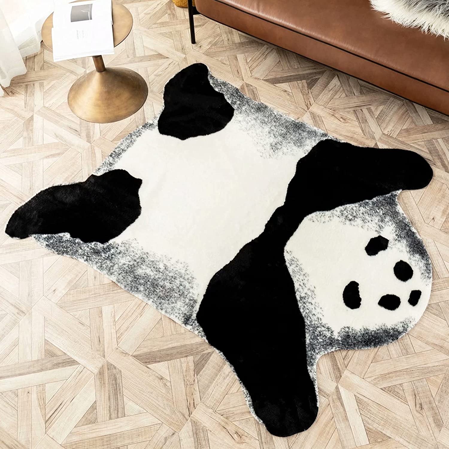 Detail Panda Skin Rug Nomer 10