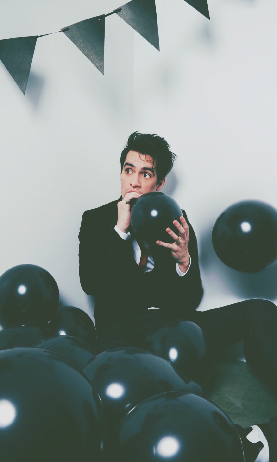 Detail Panic At The Disco Wallpaper Nomer 46