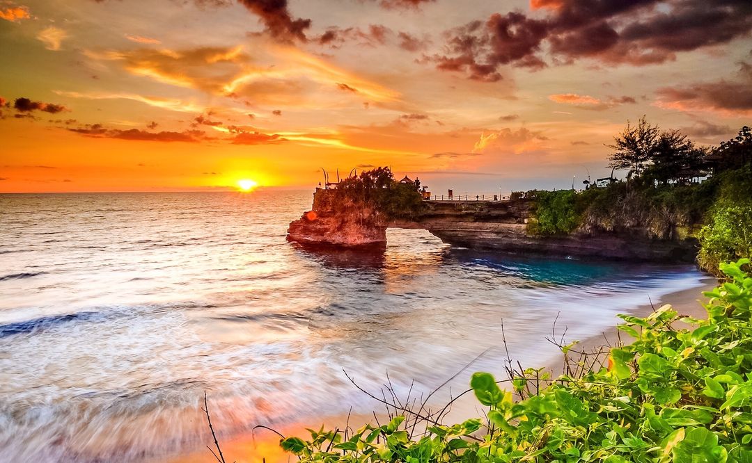 Detail Pantai Matahari Terbenam Di Bali Nomer 40