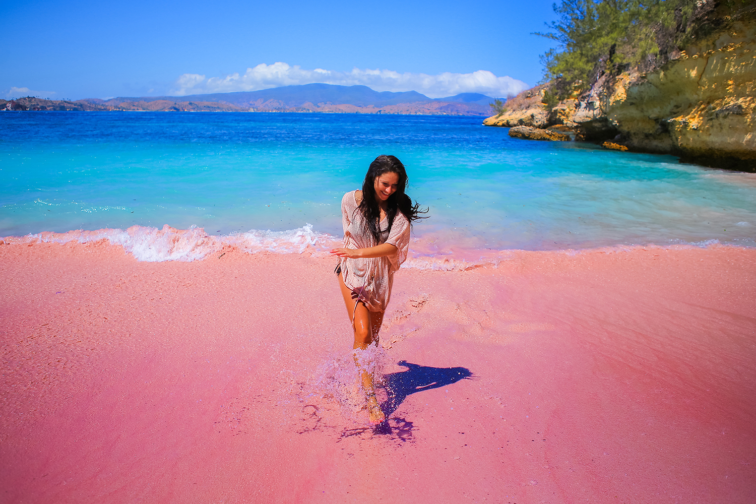 Pantai Pasir Merah - KibrisPDR