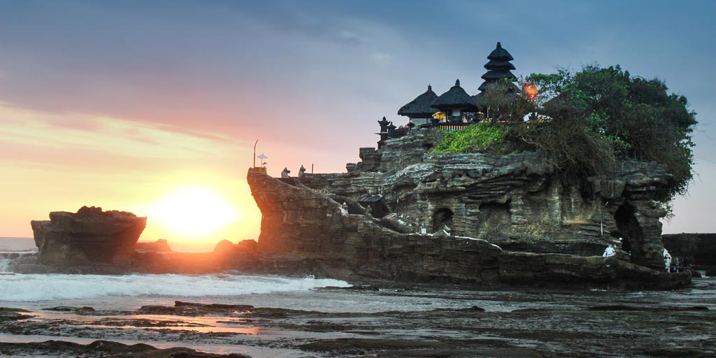 Pantai Tanah Lot Bali - KibrisPDR