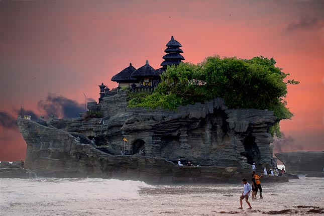 Detail Pantai Tanah Lot Bali Nomer 36