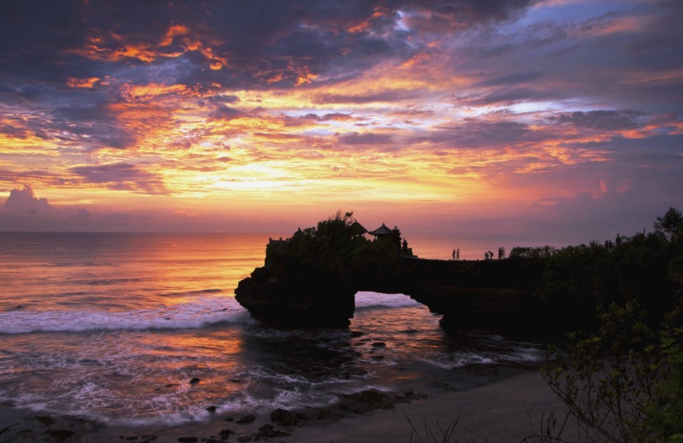 Detail Pantai Tanah Lot Bali Nomer 41