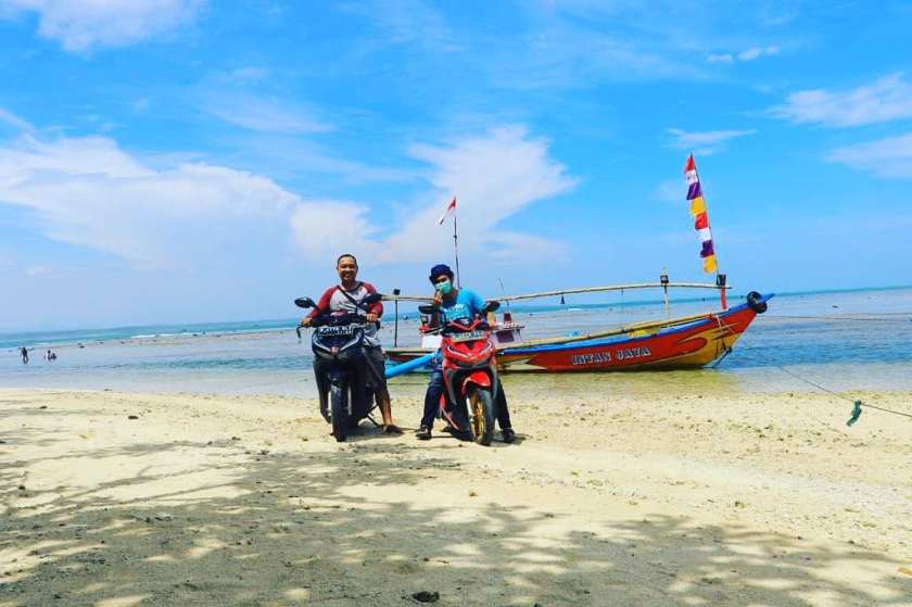 Detail Pantai Tenda Biru Nomer 10