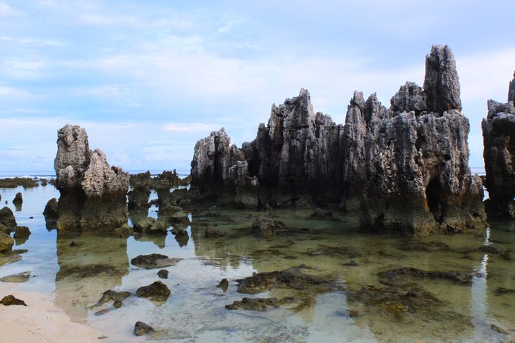 Detail Pantai Terseram Di Indonesia Nomer 14