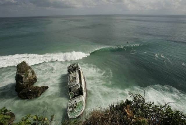 Detail Pantai Terseram Di Indonesia Nomer 23