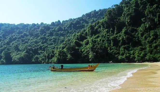 Detail Pantai Terseram Di Indonesia Nomer 8