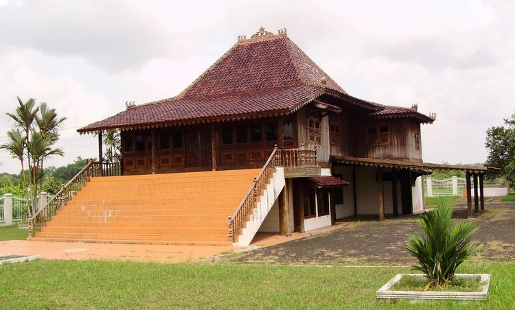 Detail Pantangan Atap Rumah Nomer 37