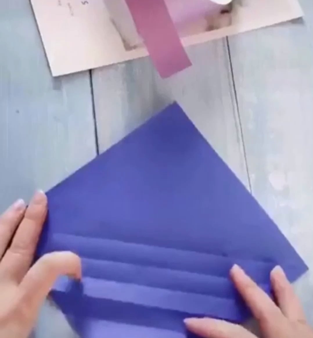 Detail Paper Airplane With Flapping Wings Nomer 13