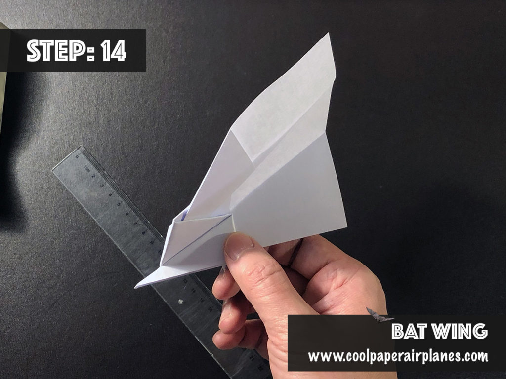 Detail Paper Airplane With Flapping Wings Nomer 31