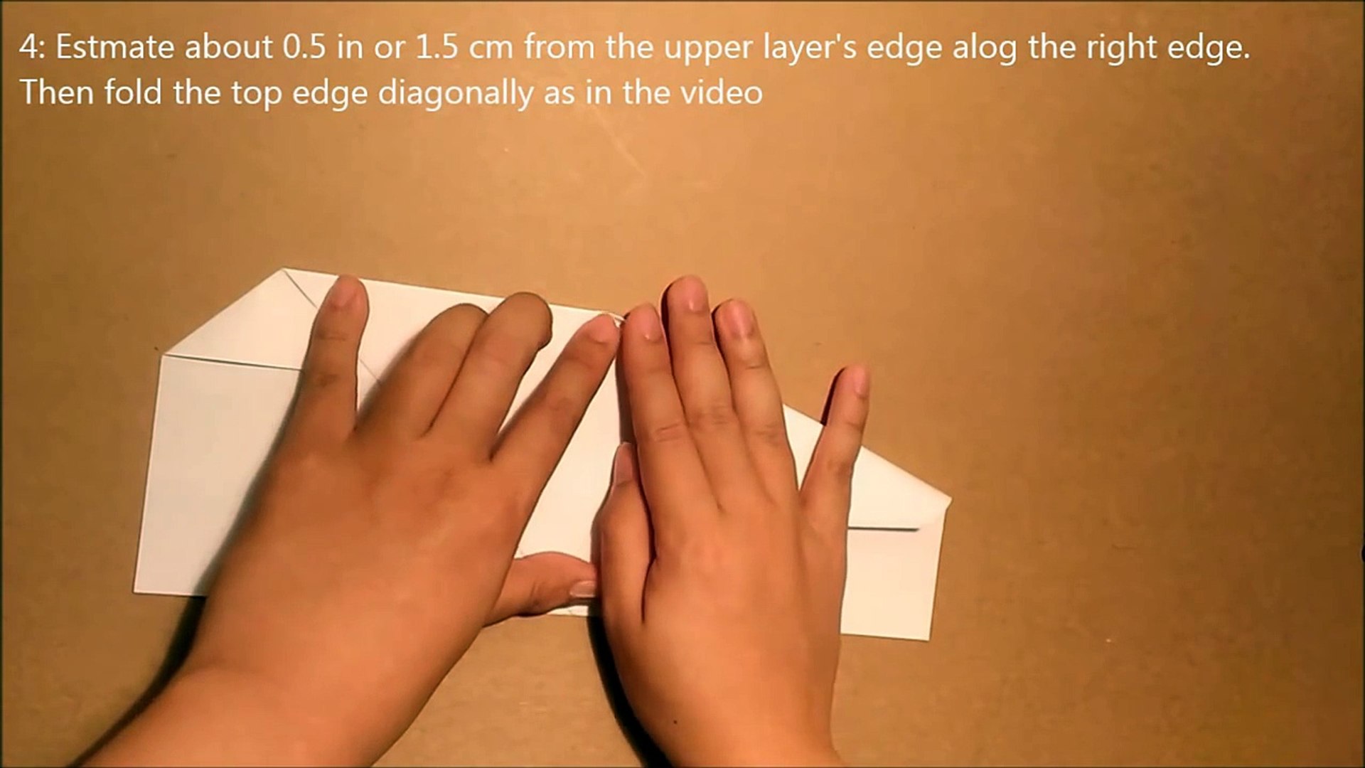 Detail Paper Airplane With Flapping Wings Nomer 44
