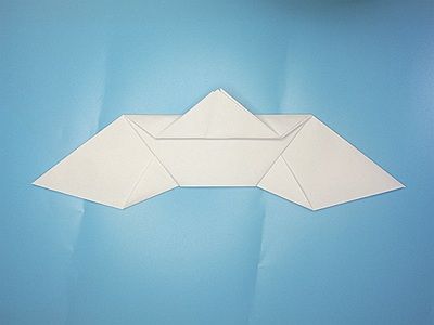 Detail Paper Airplane With Flapping Wings Nomer 45