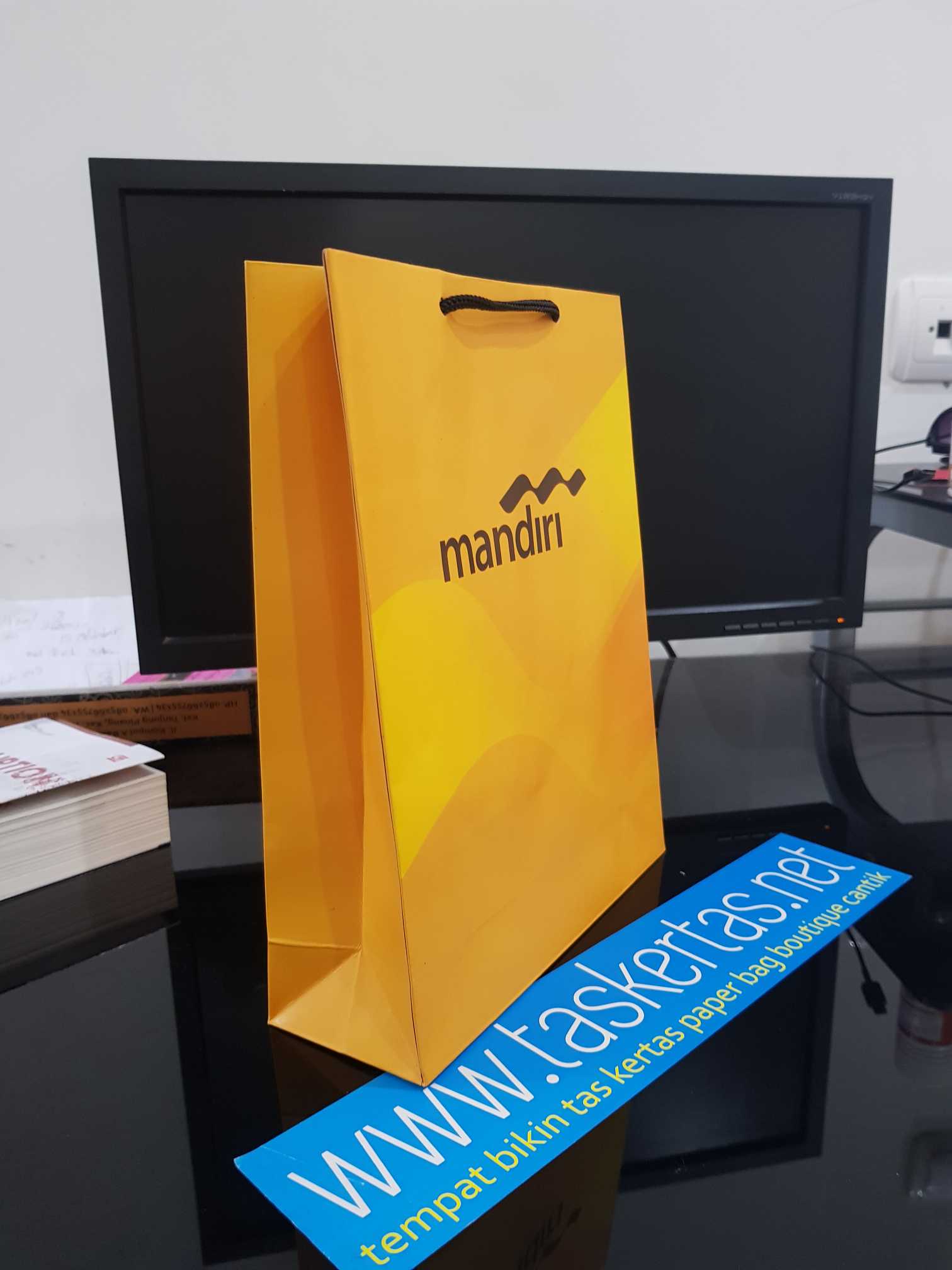 Detail Paper Bag Desain Sendiri Nomer 10