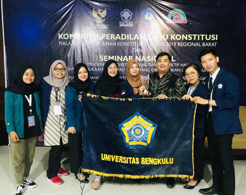 Detail Logo Universitas Bengkulu Nomer 9