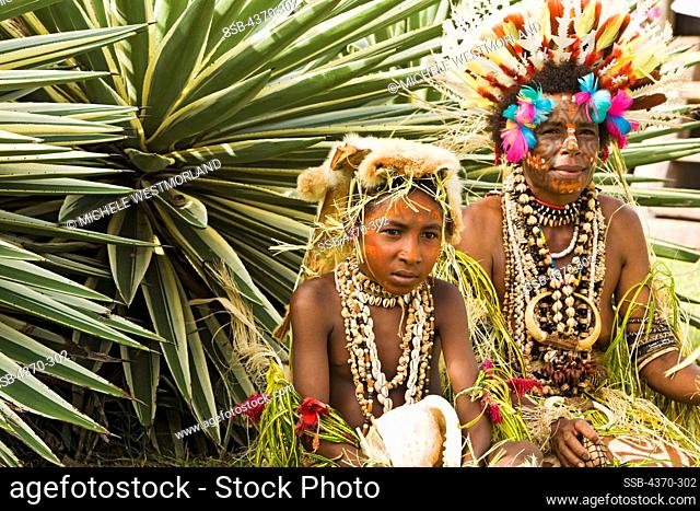 Detail Papua New Guinea Dress Female Nomer 19