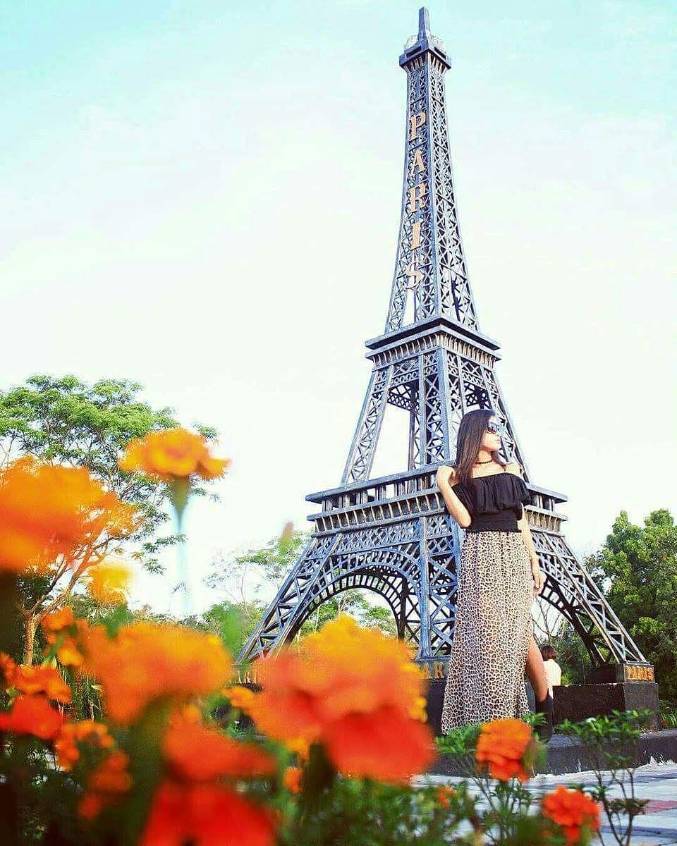 Detail Paris Menara Eiffel Nomer 30