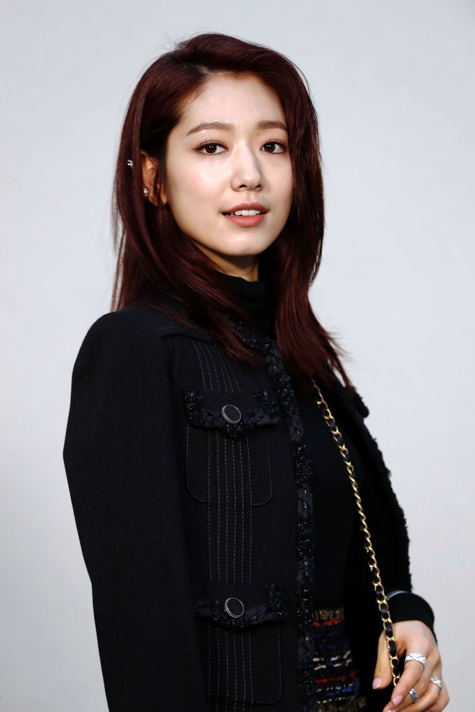 Detail Park Shin Hye Photoshoot Nomer 43