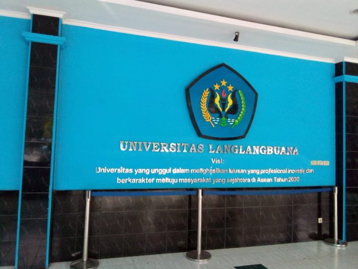 Detail Logo Universitas Langlangbuana Nomer 22