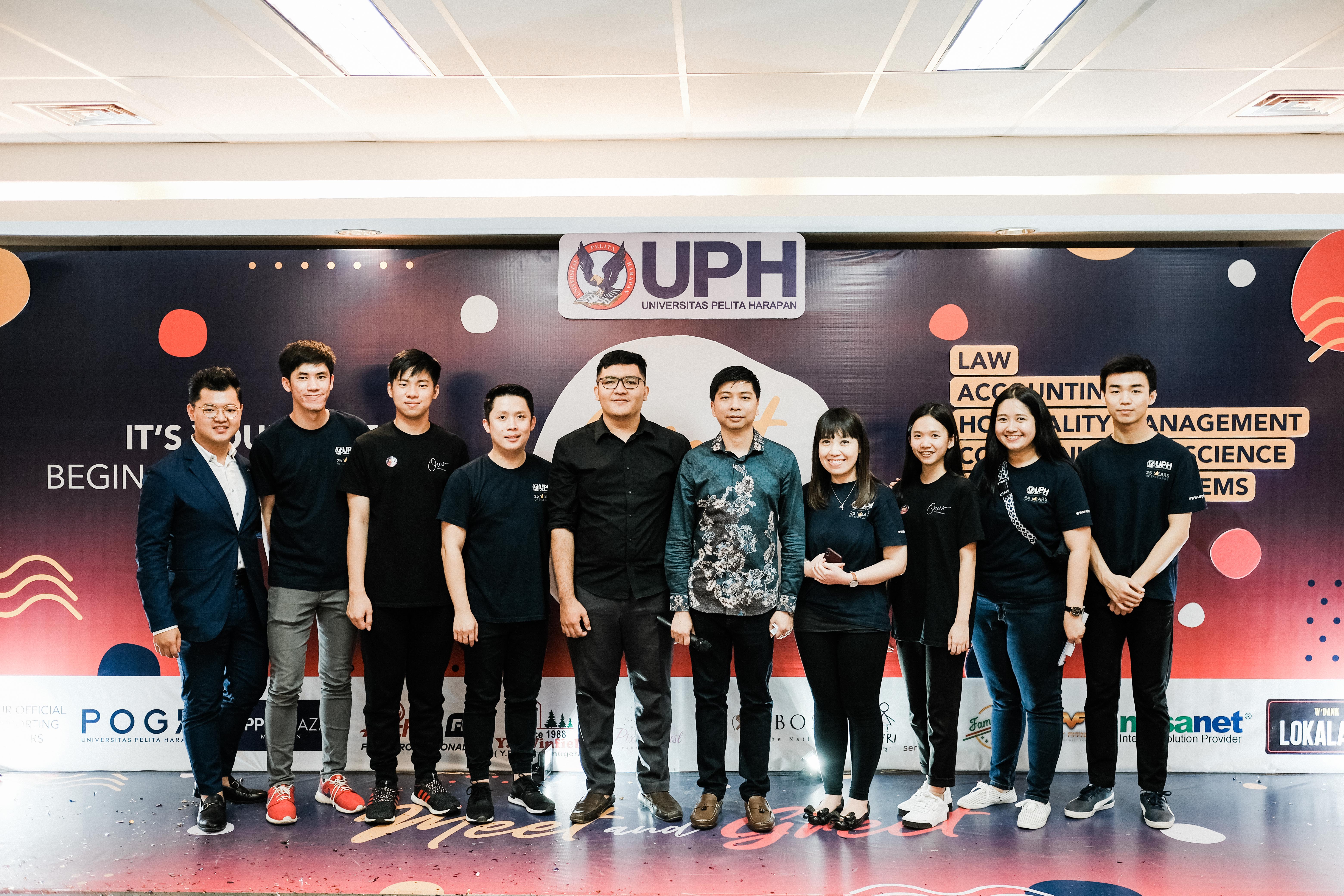Detail Logo Uph Medan Nomer 14