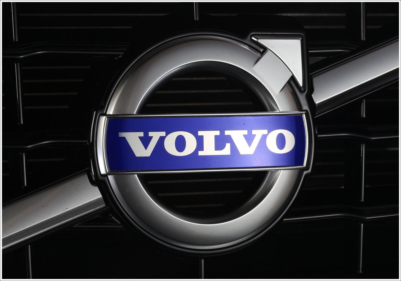 Detail Logo Volvo Bus Nomer 28