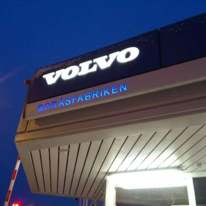 Detail Logo Volvo Bus Nomer 31