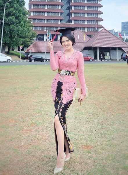 Detail Pas Foto Kebaya Wisuda Nomer 5