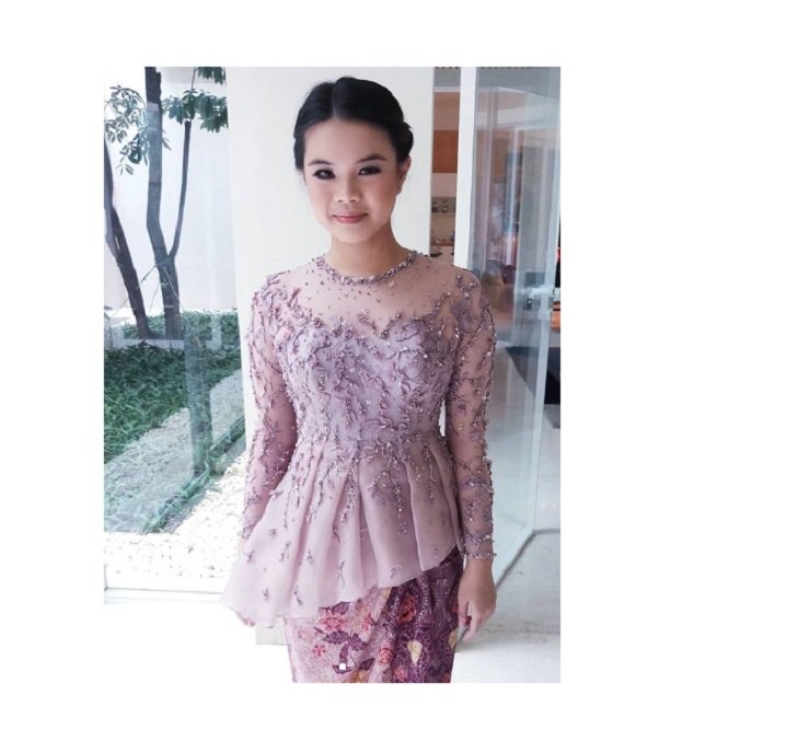 Detail Pas Foto Kebaya Wisuda Koleksi Nomer 49