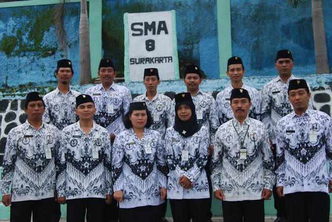 Detail Pas Photo Baju Pgri Nomer 38