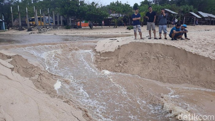 Detail Pasir Pantai Dipinggir Laut Nomer 45