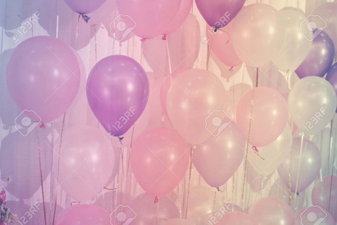 Detail Pastel Balloon Wallpaper Nomer 20