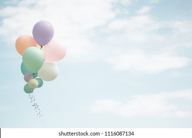 Detail Pastel Balloon Wallpaper Nomer 42