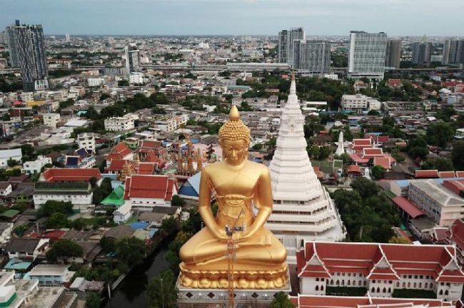 Detail Patung Buddha Di Thailand Nomer 3