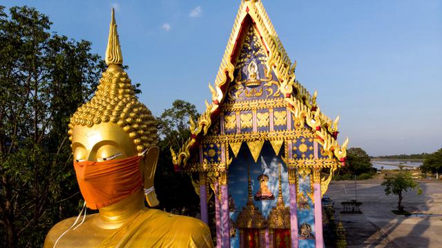 Detail Patung Buddha Thailand Nomer 54