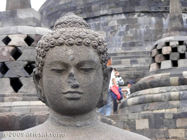 Detail Patung Budha Borobudur Nomer 14