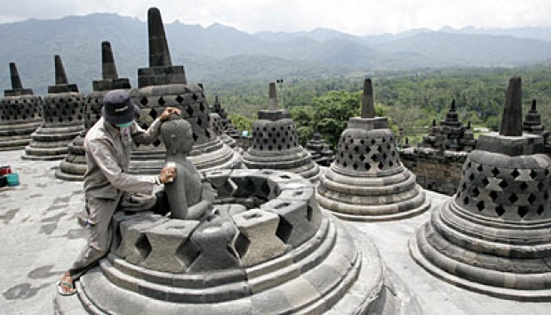 Detail Patung Budha Candi Borobudur Nomer 36