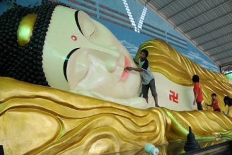 Detail Patung Budha Di Indonesia Nomer 12