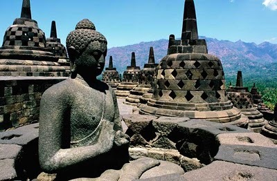 Detail Patung Budha Di Indonesia Nomer 14