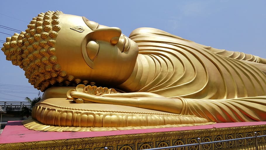 Detail Patung Budha Tidur Di Thailand Nomer 29