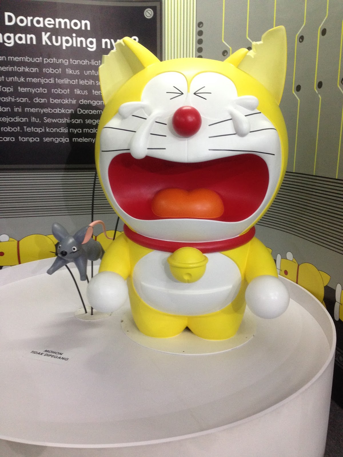 Detail Patung Doraemon Dari Tanah Liat Nomer 33