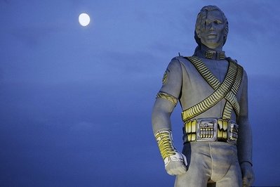 Detail Patung Michael Jackson Nomer 2