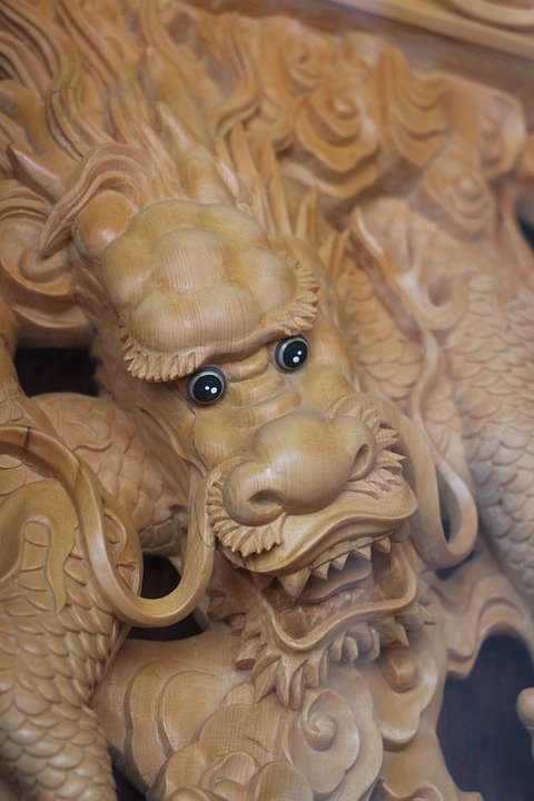 Detail Patung Naga Dari Kayu Nomer 27