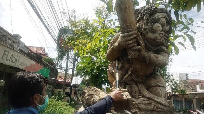 Detail Patung Penjaga Gerbang Nomer 28