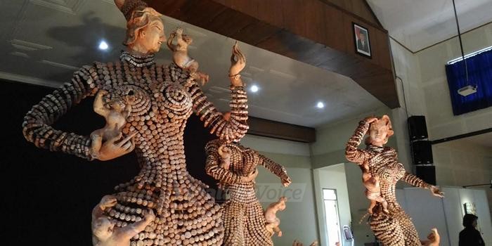Detail Patung Yang Terbuat Dari Tanah Liat Nomer 48