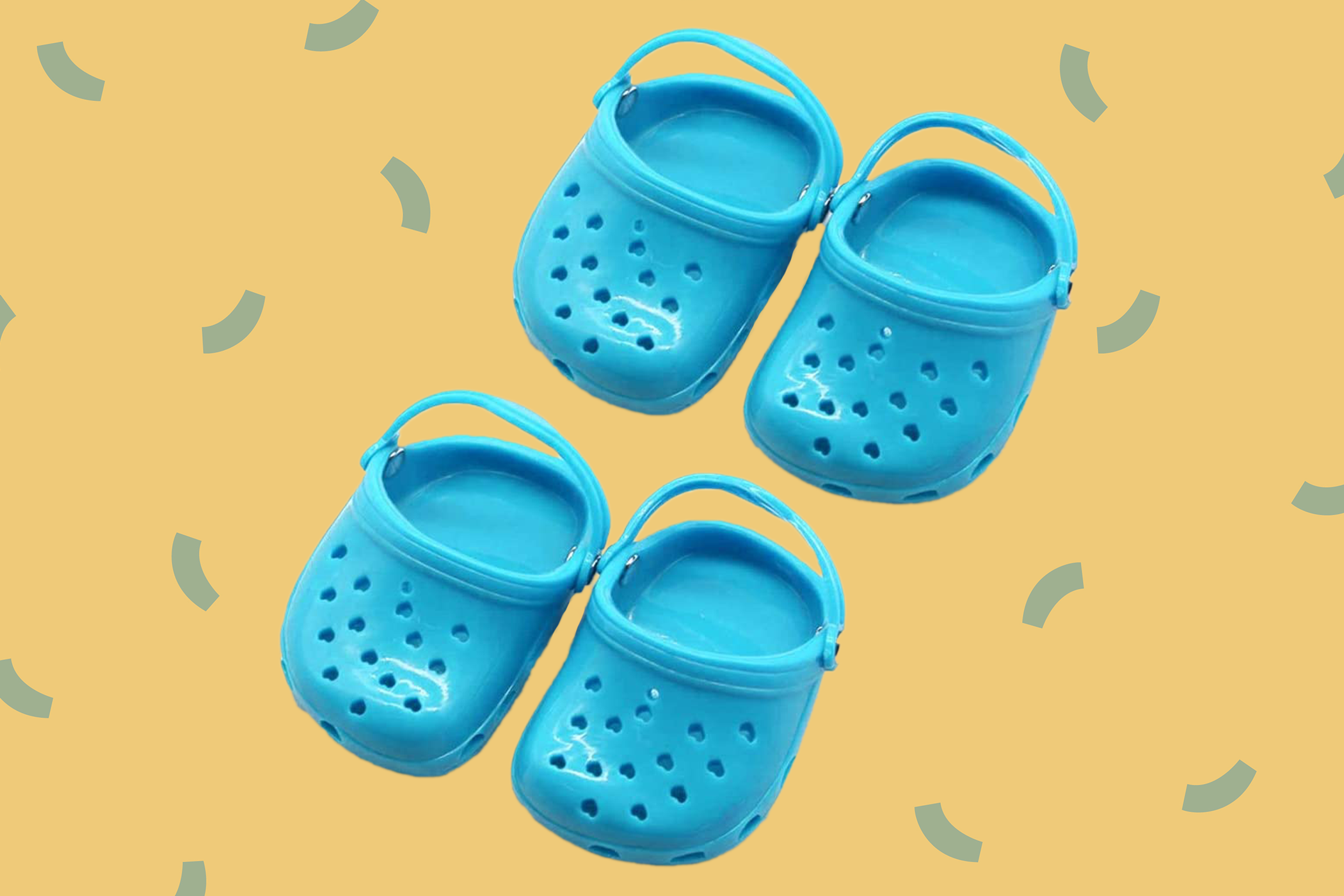 Detail Paw Print Crocs Nomer 19