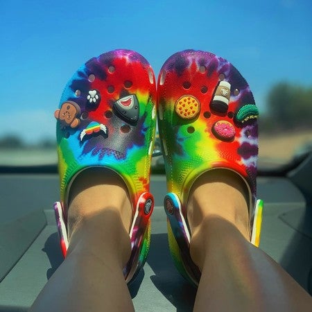 Detail Paw Print Crocs Nomer 21
