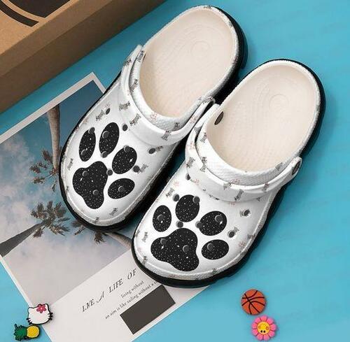 Detail Paw Print Crocs Nomer 25