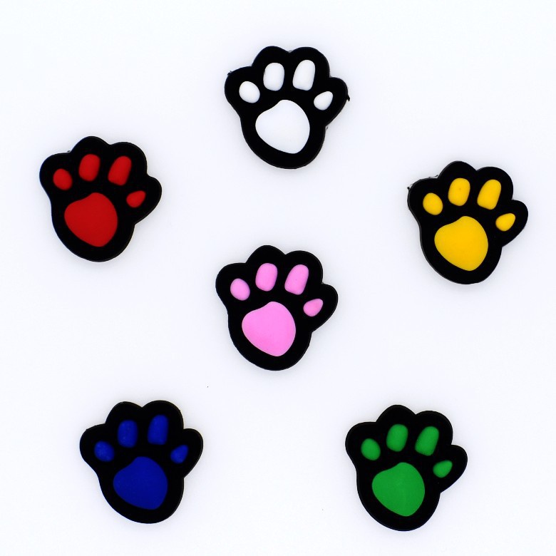 Detail Paw Print Crocs Nomer 35